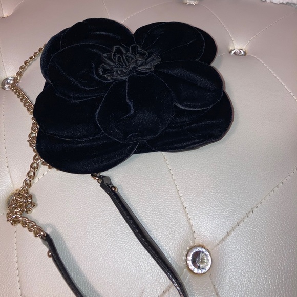 Kate Spade Deluxe Plush Skipper Black Velvet Chain Crossbody Bag - Picture 9 of 14